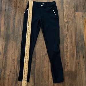 Elegant Black Cropped Pants with Button Accents